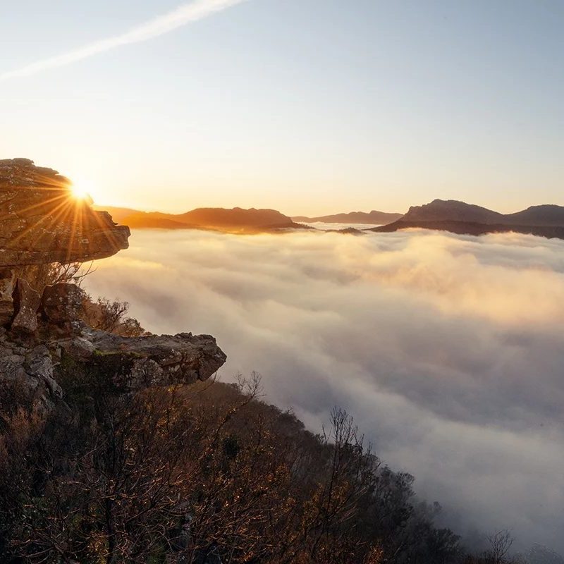 Grampians National Park - Sunrise over the clouds at the Balconies